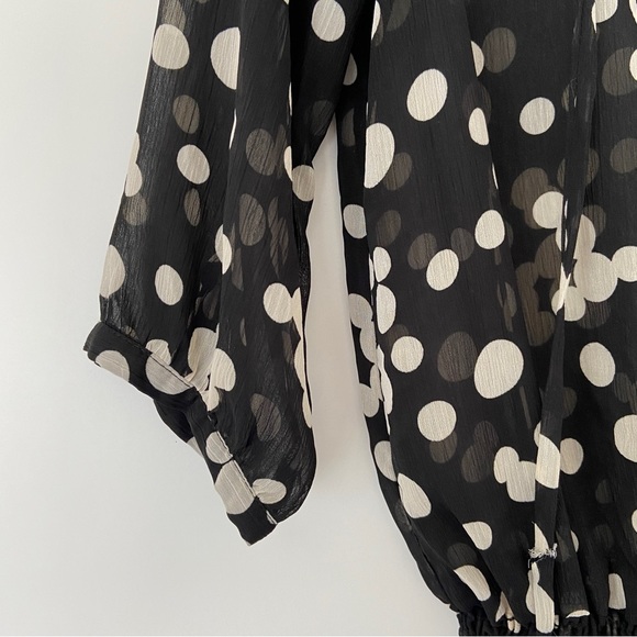 MARGARET M BLACK/WHITE POLKA DOT BLOUSE W/RUFFLE NECKLINE, SHIRRED WAIST, SM - Picture 5 of 9